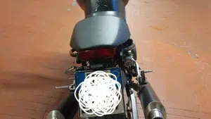 Ducati Monster 750 Dark (1999 - 02)  (3)