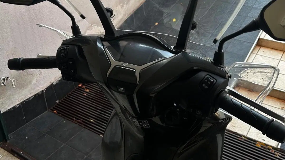 Honda SH 125 Mode (2021 - 23)  (8)
