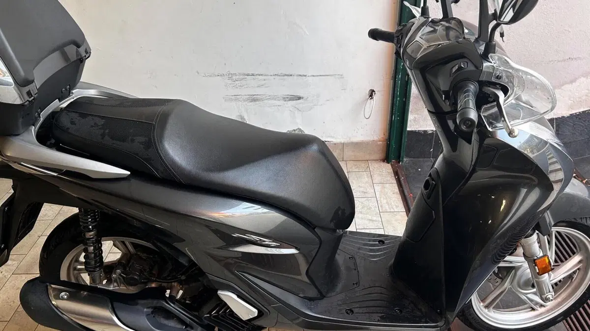 Honda SH 125 Mode (2021 - 23)  (10)
