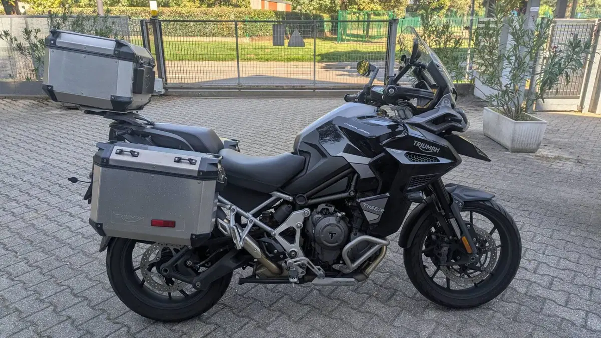 Triumph Tiger 1200 GT Explorer (2022 - 23)  (2)