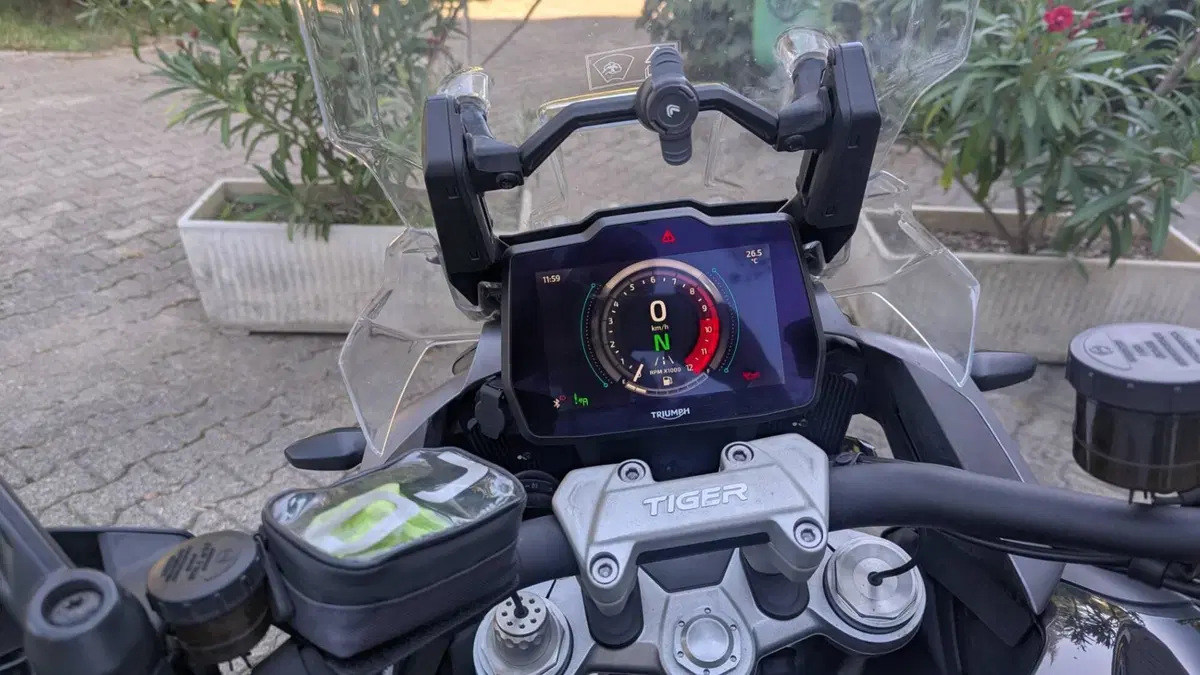 Triumph Tiger 1200 GT Explorer (2022 - 23)  (4)