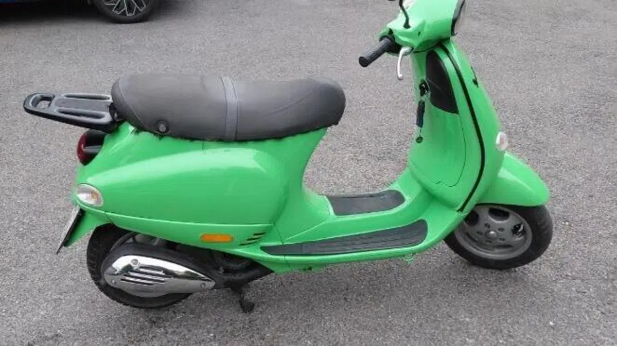 Vespa 125 ET4 (2002 - 06)  (2)