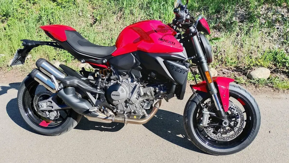 Ducati Monster 890 + (2026) 