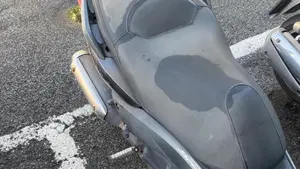 Yamaha X-Max 250 Sport (2011 - 13)  (4)