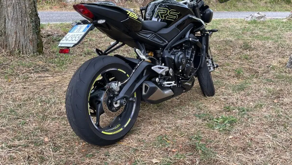 Triumph Street Triple 765 RS (2023 - 26)  (3)