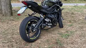 Triumph Street Triple 765 RS (2023 - 26)  (3)