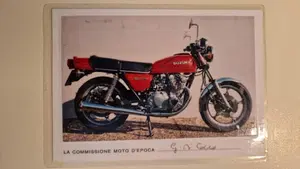 Suzuki   (8)