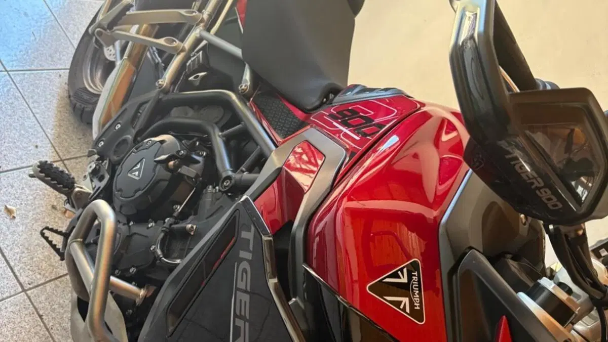 Triumph Tiger 900 GT (2024 - 26)  (2)