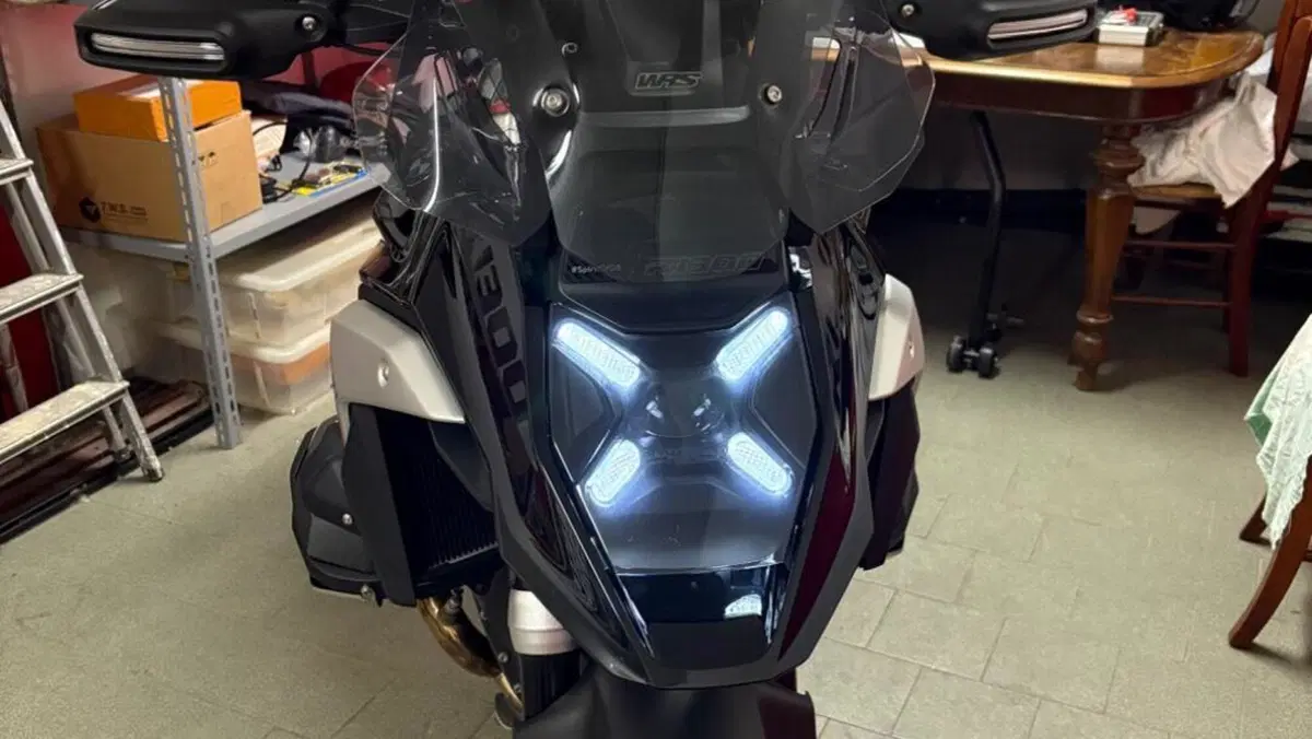 Bmw R 1300 GS Triple Black (2023 - 26) 