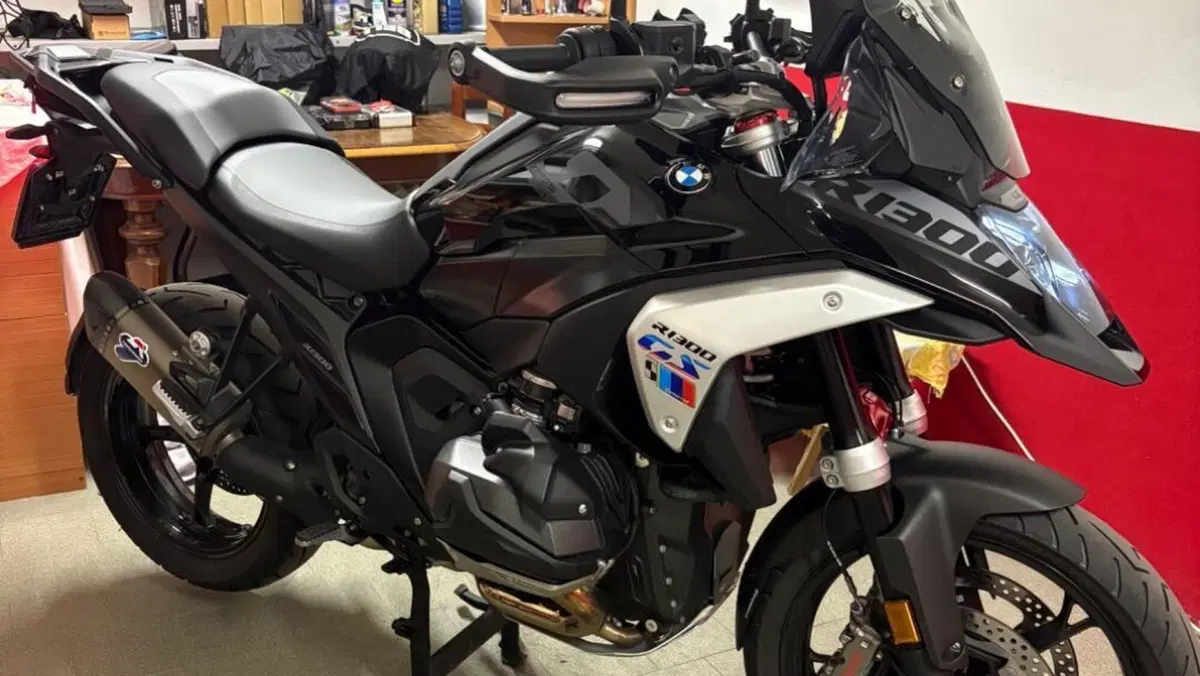 Bmw R 1300 GS Triple Black (2023 - 26)  (2)