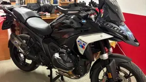 Bmw R 1300 GS Triple Black (2023 - 26)  (2)