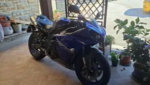 Yamaha YZF R1 (2012 - 14)  (7)