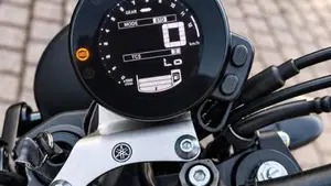 Yamaha XSR 900 ABS (2016 - 20)  (4)