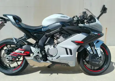 CFMOTO 675SR-R (2025 - 26) - Annuncio 10106373