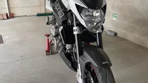 Aprilia Shiver 750 (2010 - 16)  (3)