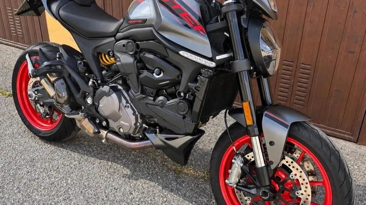 Ducati Monster 937 + (2021 - 25) 