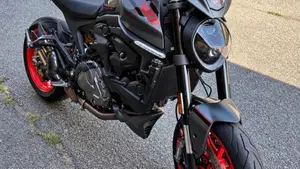 Ducati Monster 937 + (2021 - 25)  (2)