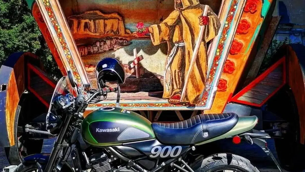 Kawasaki Z 900 RS (2018 - 20)  (6)