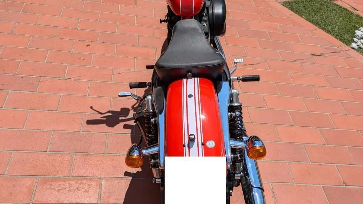 Harley-Davidson 883 R (2006 - 07) - XL 883R  (4)