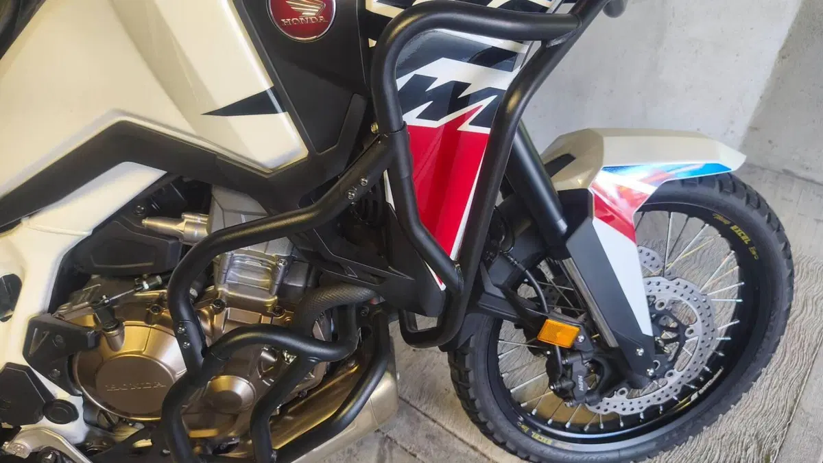 Honda Africa Twin CRF 1100L Urban (2022 - 23)  (3)