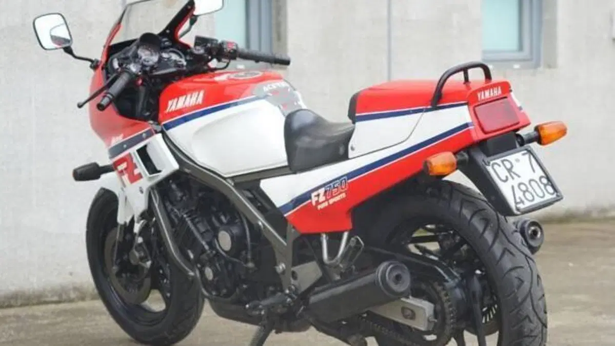 Yamaha   (3)