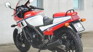 Yamaha   (3)