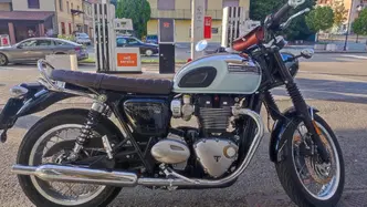 Triumph Bonneville T120 Chrome Edition (2023)