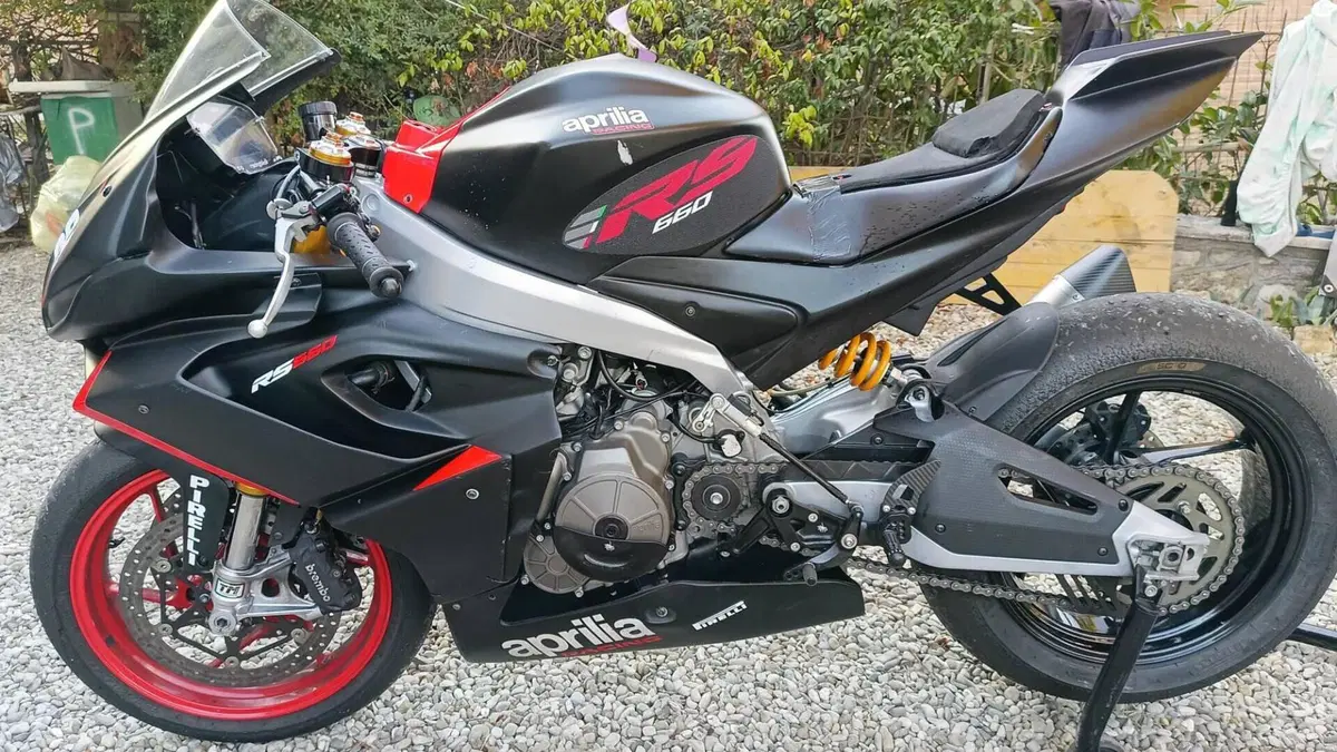 Aprilia RS 660 trofeo (2021 - 22)  (2)