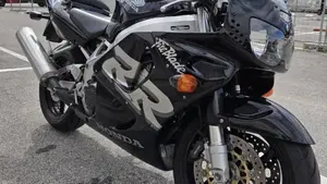 Honda   (2)