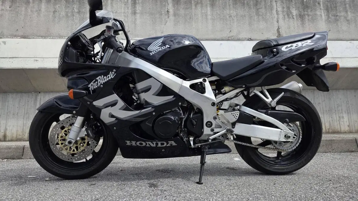 Honda   (6)