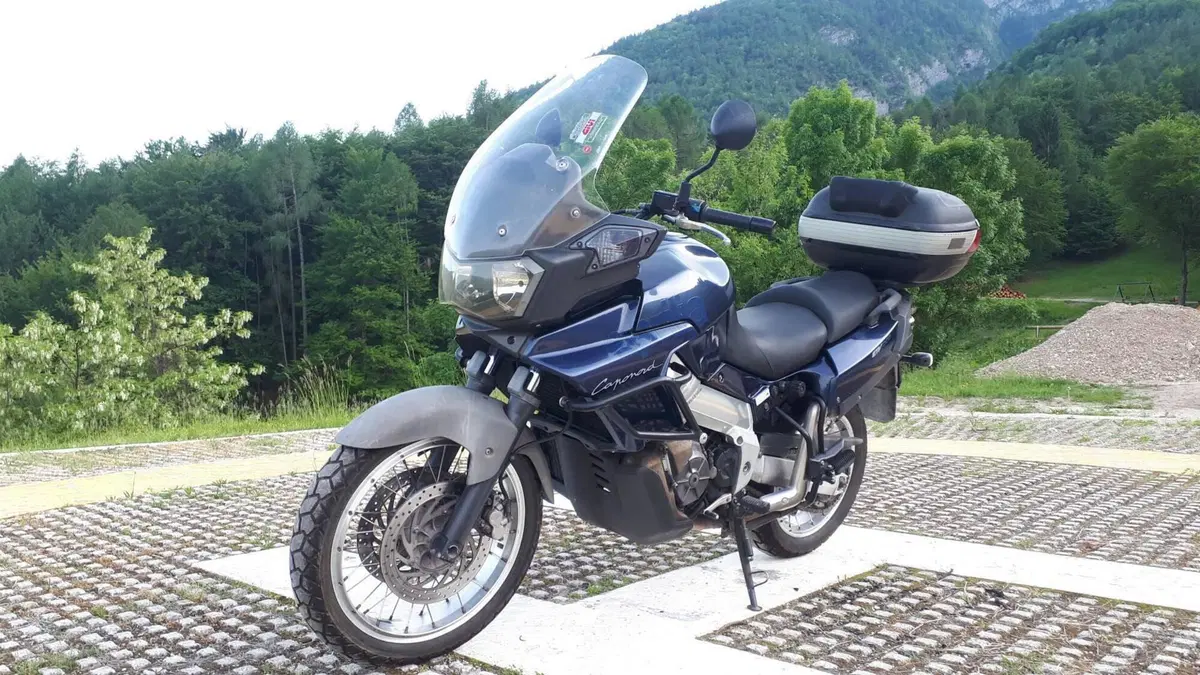 Aprilia   (2)