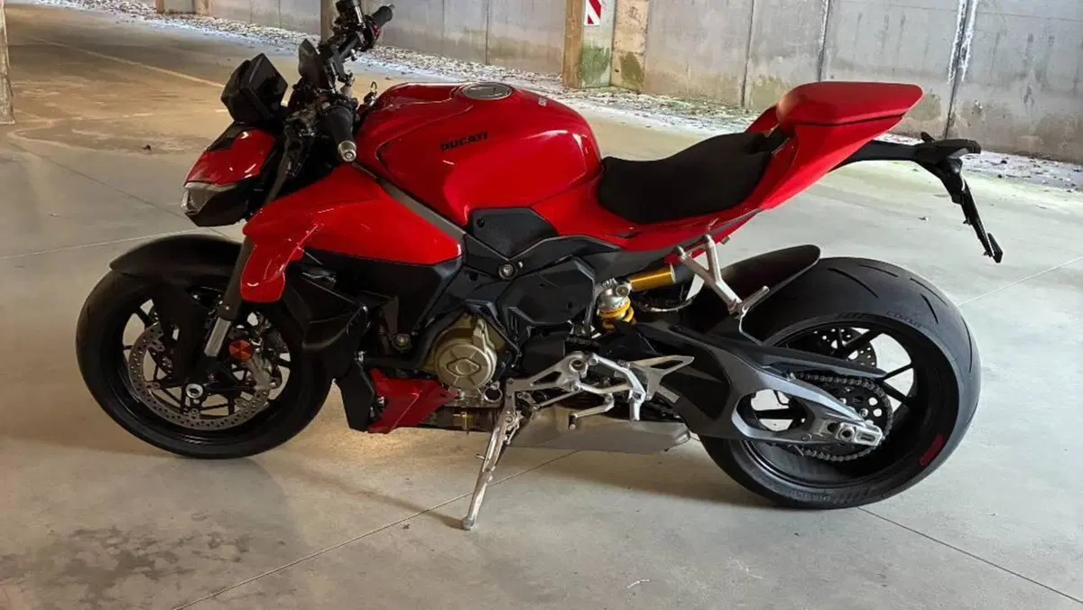 Ducati Streetfighter V4 (2025 - 26)  (2)