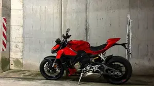 Ducati Streetfighter V4 (2025 - 26)  (5)