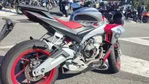 Aprilia Tuono 660 (2021 - 25)  (2)