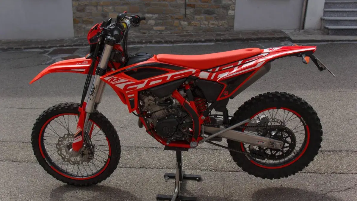 Betamotor RR 125 4T Enduro LC (2021 - 23)  (3)
