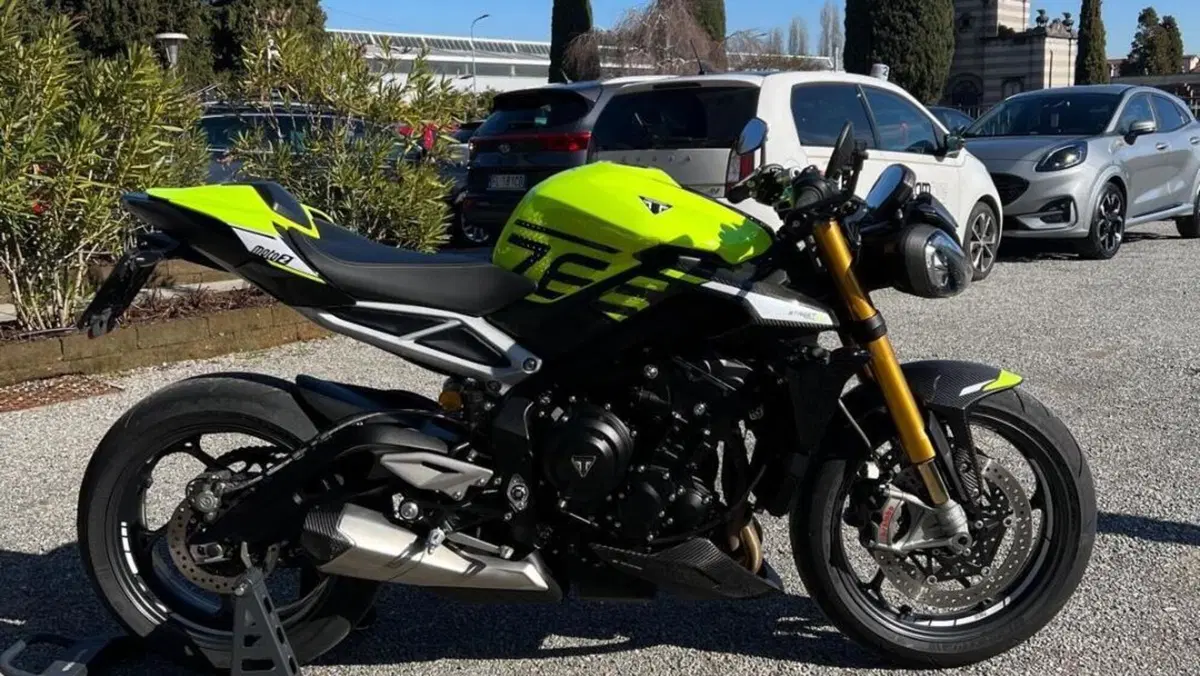Triumph Street Triple 765 Moto2 Edition (2023 - 24)  (11)