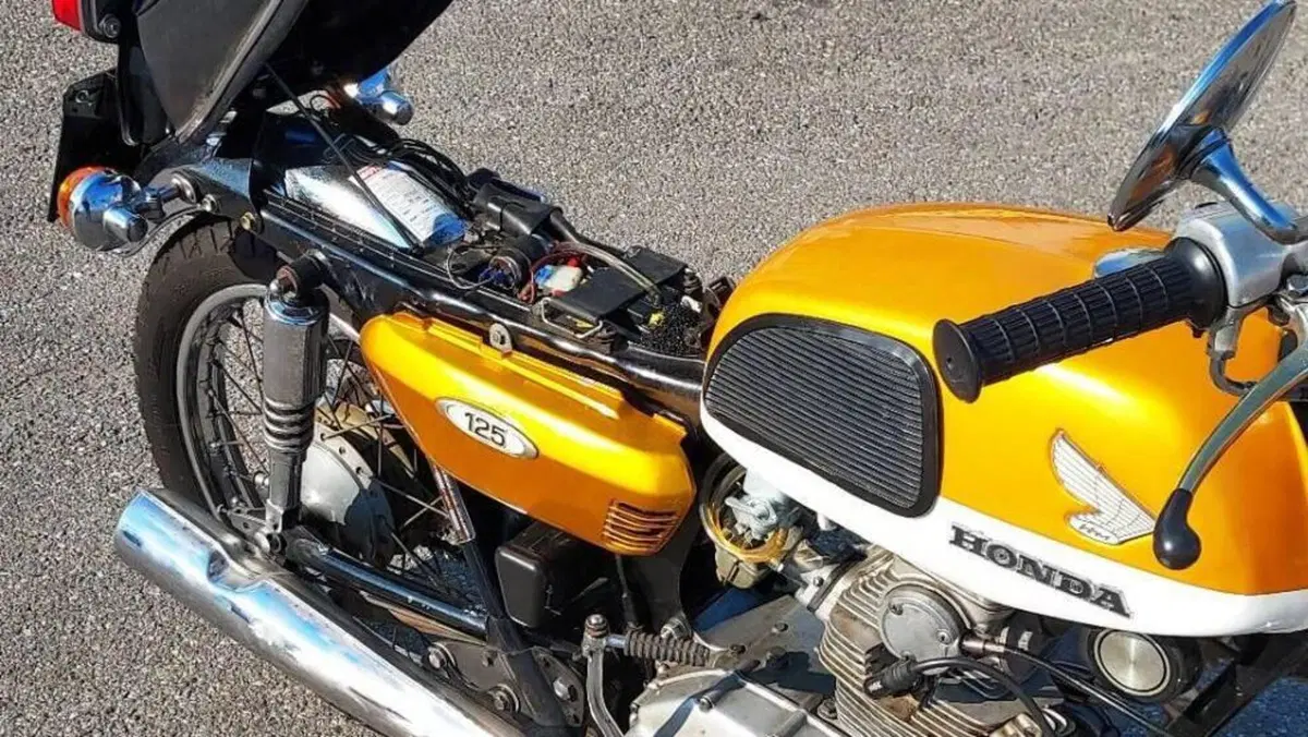 Honda   (8)