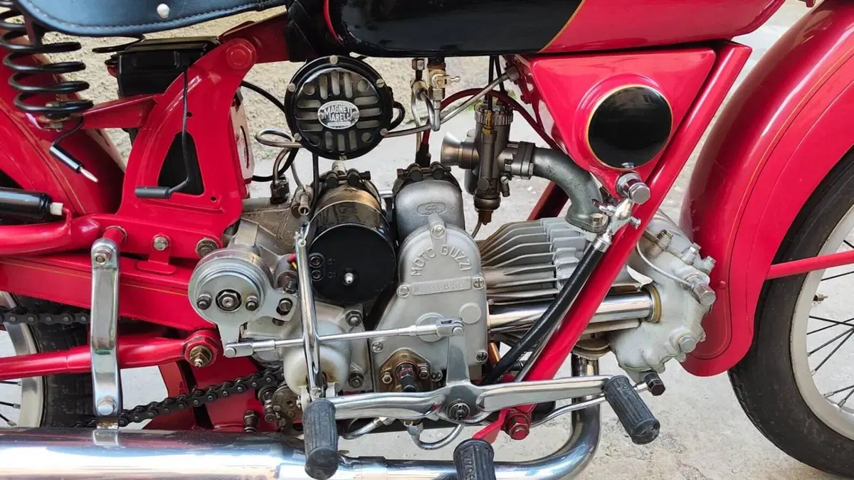 Moto Guzzi   (5)