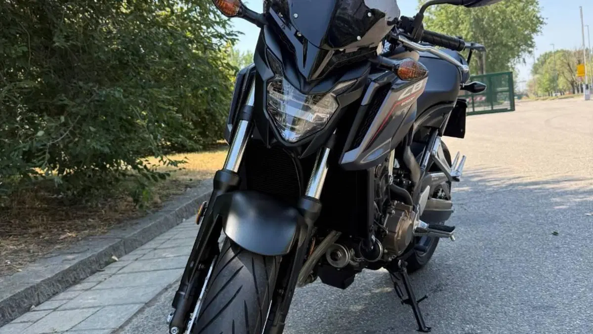 Honda CB 650 F (2017 - 18) 