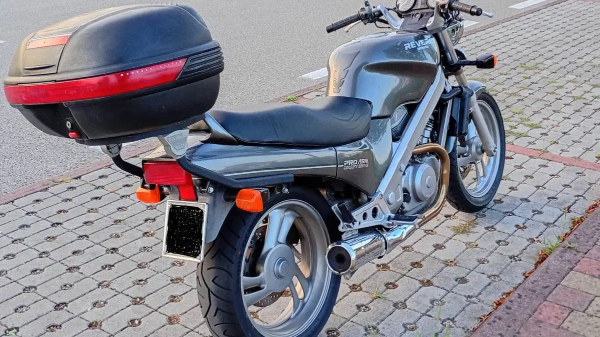 Honda   (3)