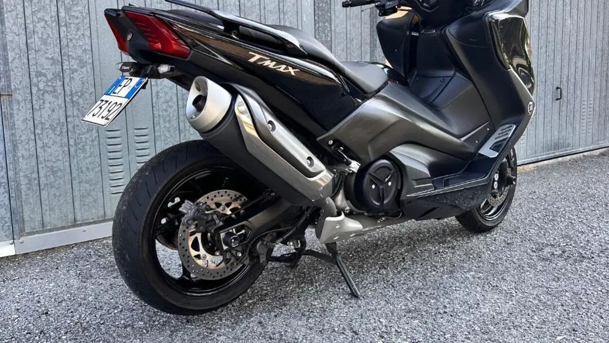 Yamaha T-Max 530 SX (2017 - 19)  (2)