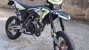 Fantic Motor Motard 50 Performance 2t (2020)  (3)