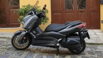 Yamaha X-Max 400 Tech Max (2020) usata