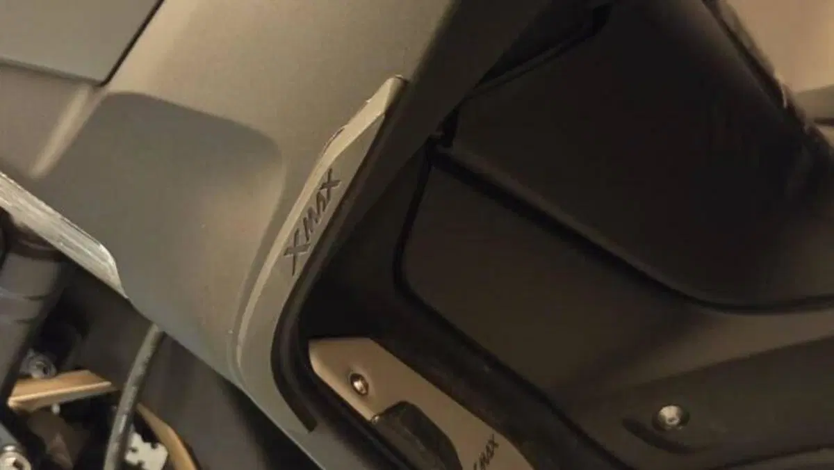 Yamaha X-Max 400 Tech Max (2020)  (5)