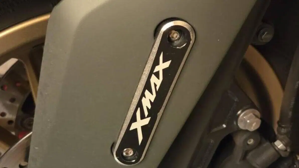 Yamaha X-Max 400 Tech Max (2020)  (6)