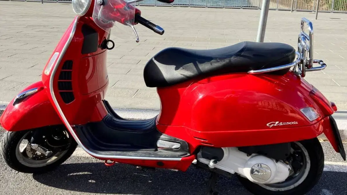 Vespa GTS 250 i.e. abs  (3)