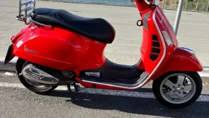 Vespa GTS 250 i.e. abs  (2)