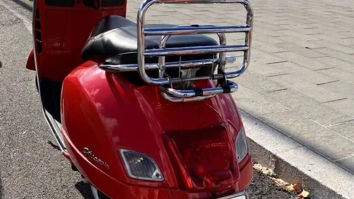 Vespa GTS 250 i.e. abs  (4)