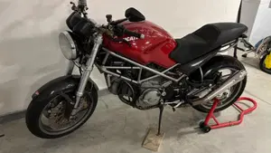 Ducati Monster 900 Special I.E. (1999 - 02)  (10)