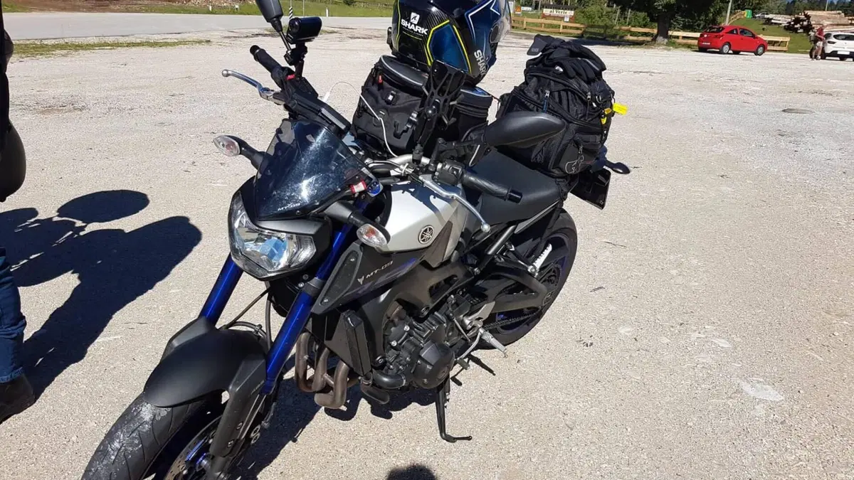 Yamaha MT-09 ABS (2016)  (4)